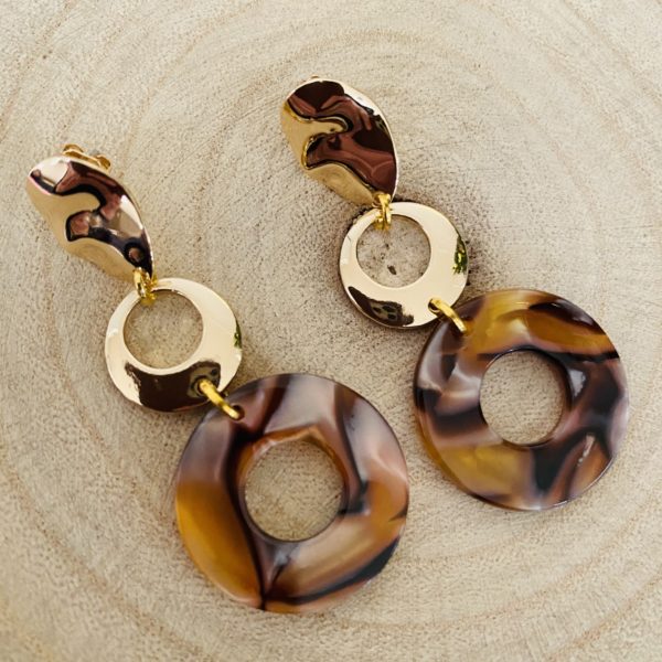 305AF1A6-20C5-42EE-B941-12446D2EBB6D