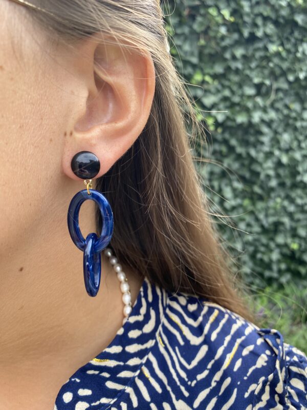 2526EC06-AABE-4B58-A11B-E74386C9EB04