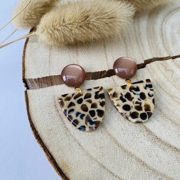 95121140-1BAD-48F3-8723-C3B5E6B349B6