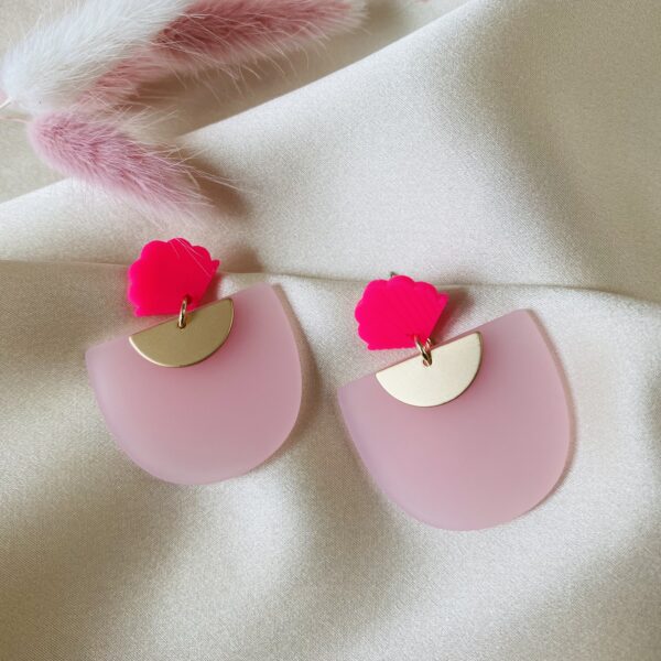 1BA5E233-857E-48CD-8A27-8D0F9808C743