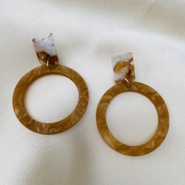 9CC4BE33-DD0C-4D4B-9058-9F16475504A6