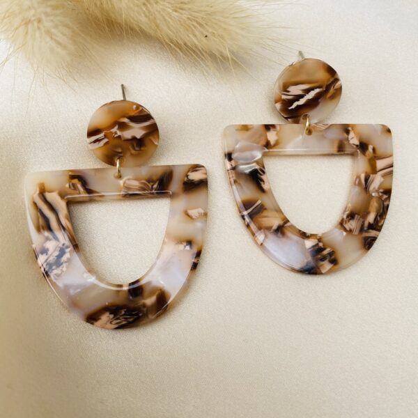 C0C2D4C5-9403-45F6-AAFF-7275C294E9FE